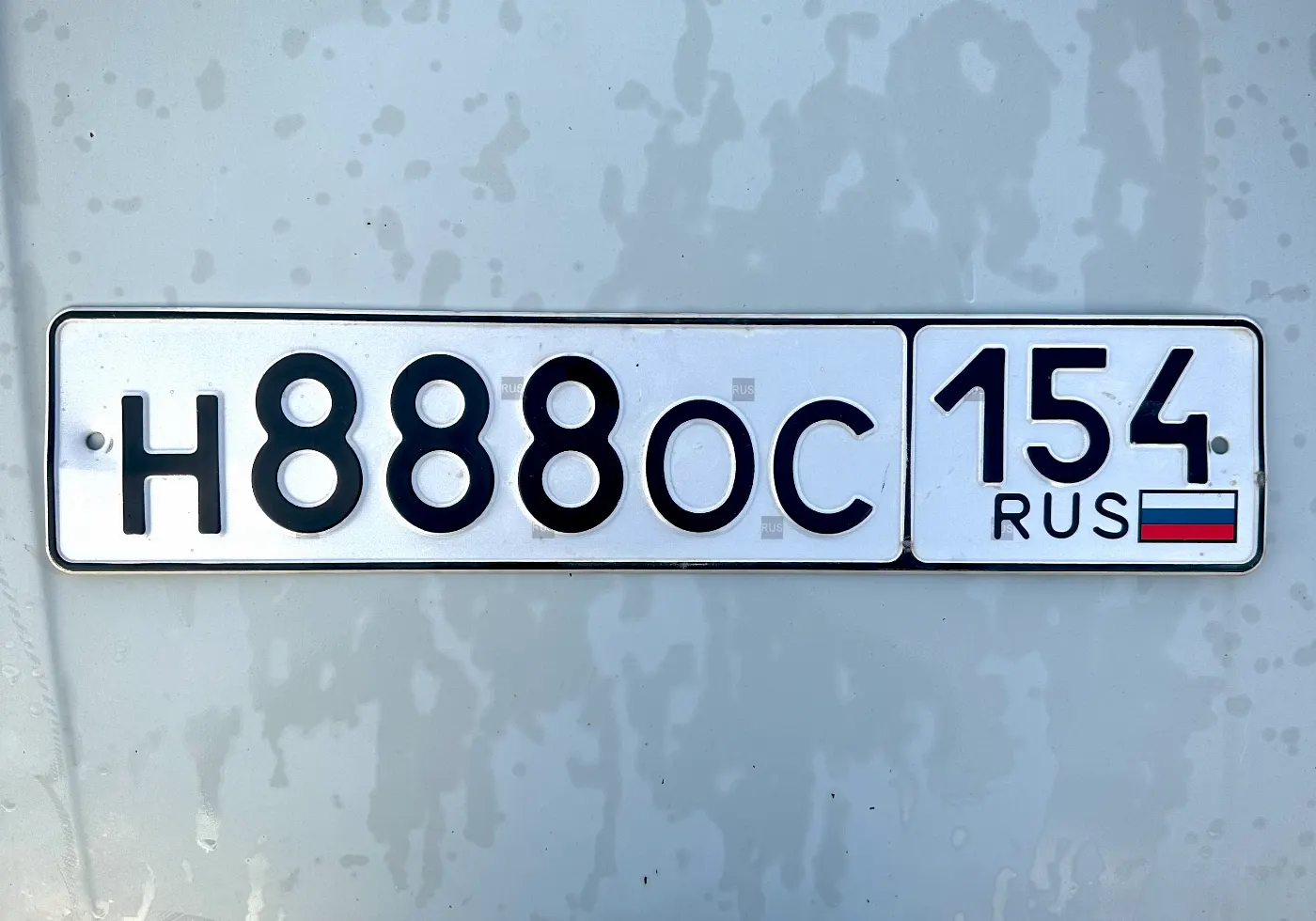 Купить красивый гос номер Н888ОС регион 154